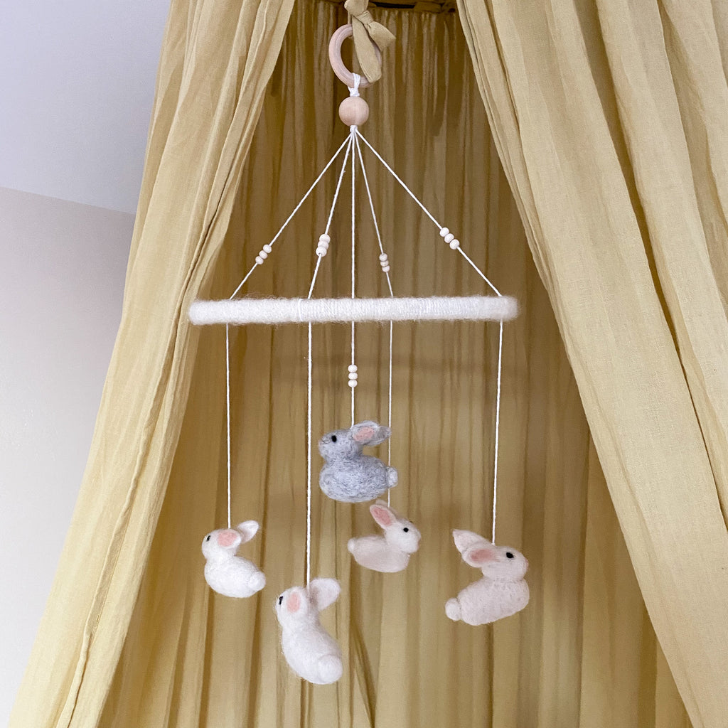 Baby mobile for nursery room - bunny mobile - Umbrella Amarela