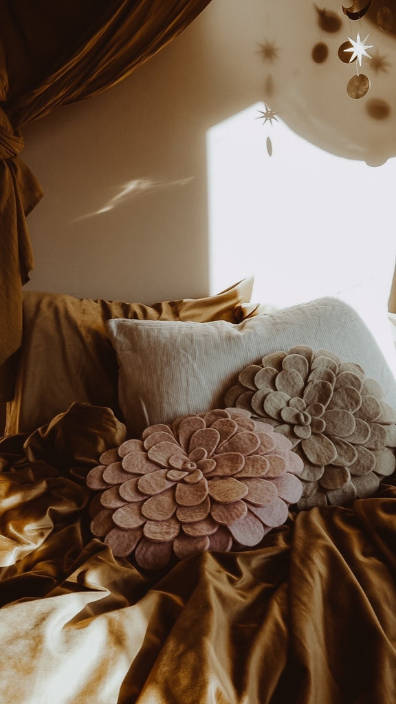 Flower Cushion - Sand